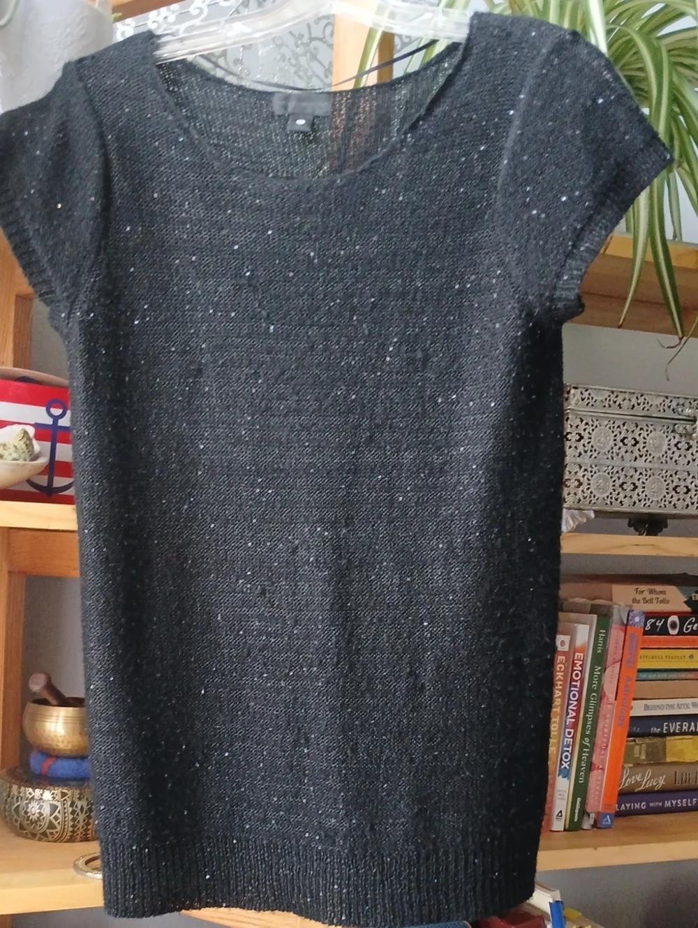 Womens sz. L Black Knit Sequin Top